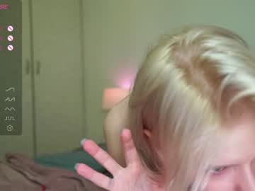 girl cam neondemon_ image #4170894