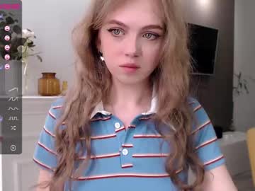 girl cam small_blondee image #1221552