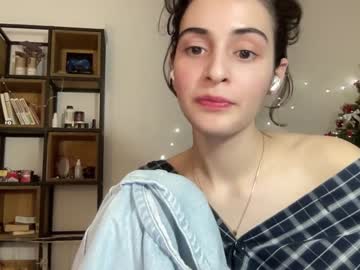 girl cam wonderland_stia image #4172888