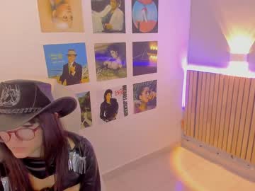 girl cam little_effy18 image #3710339