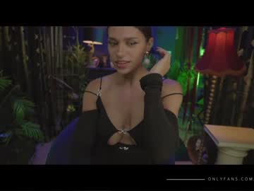 girl cam lucieoude_ image #1722939