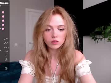 girl cam small_blondee image #1275674