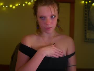 girl cam crimsonxrapture image #822638