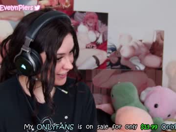 girl cam evelynpiers image #670380