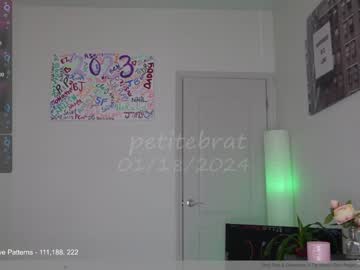 girl cam petitebrat image #4092456