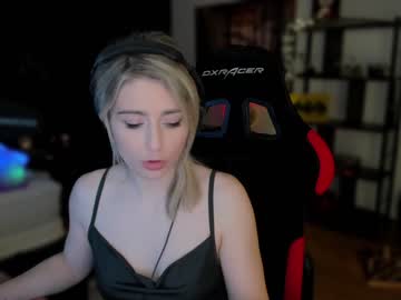 girl cam kimilee22 image #2741364