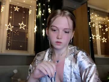 girl cam small_blondee image #3983115