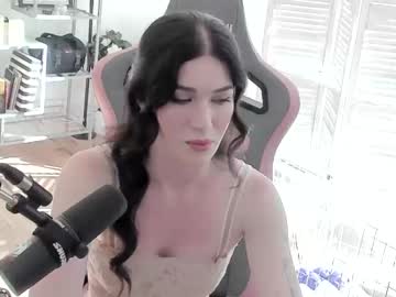 girl cam evelynclaire image #2737462