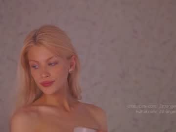 girl cam _2strangers image #1589570
