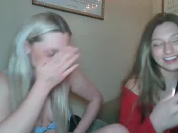 couple cam 2prettylittlething2 image #4389371