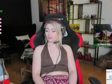 girl cam kimilee22 image #989911