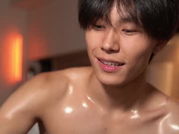 man cam chan_pak image #1454300