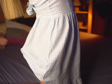 girl cam cuteelsa_ image #4037692