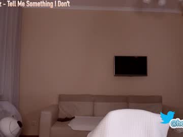 girl cam hollyextra image #831545