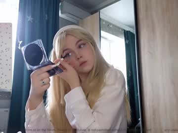 girl cam small_blondee image #4450649