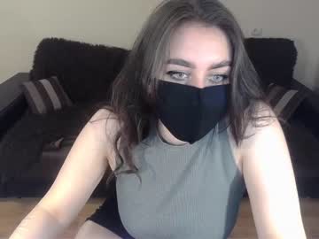 girl cam cutiecarmen_ image #1148937