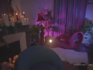 girl cam lucieoude_ image #2133492