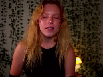 girl cam crimsonxrapture image #201763