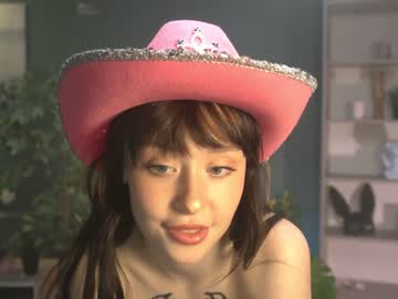girl cam ella_knockers_xl image #1351443