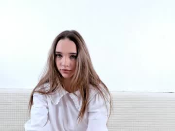 girl cam milana_gross image #2888110