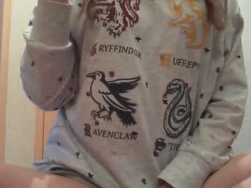 girl cam kyliesweetyy image #523916