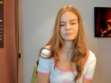 girl cam carolynsveronica image #3338659