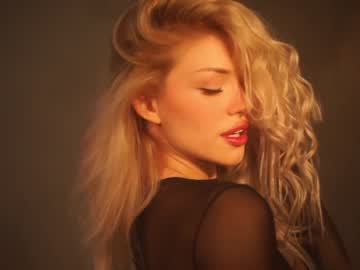 girl cam bunnylia__ image #3233543