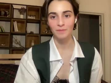 girl cam wonderland_stia image #3830106