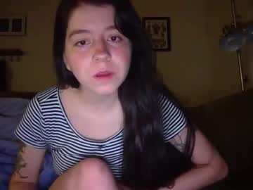 girl cam babyrae1010 image #1604731