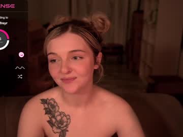 girl cam lucydelovely image #3548865