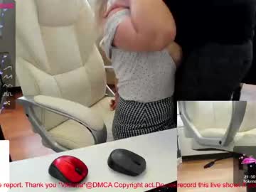 couple cam milf_viktoria image #1232446