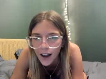 girl cam oliviahansleyy image #4623127