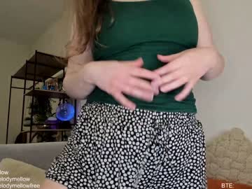 girl cam in_tune image #2604193