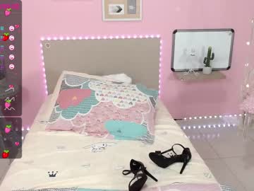 girl cam little_effy18 image #1229893