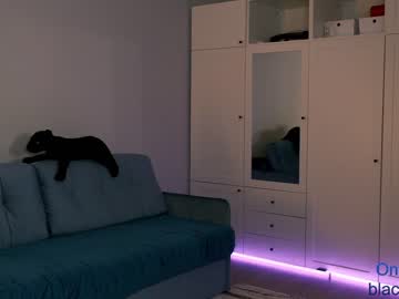 girl cam _blackbee_ image #1296399