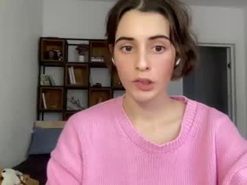 girl cam wonderland_stia image #3828379