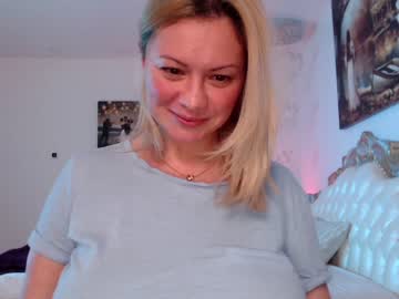 girl cam kiradivine image #697839