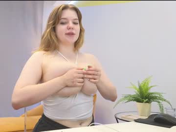girl cam lovlybambi image #3425594