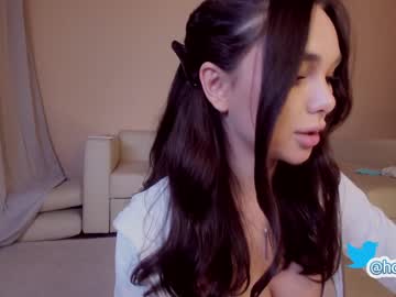 girl cam hollyextra image #2045189