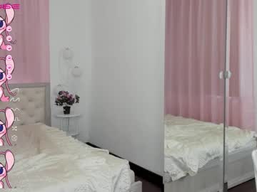 girl cam oliviabr0wn image #2967389