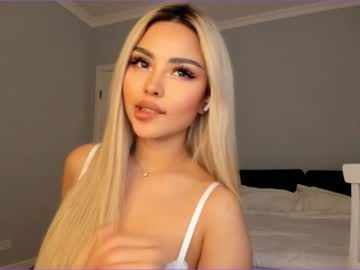 girl cam bae_suz image #237014
