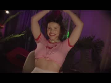 girl cam lucieoude_ image #2485265