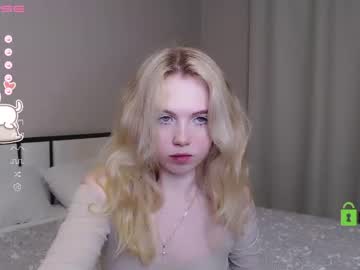 girl cam small_blondee image #2438142
