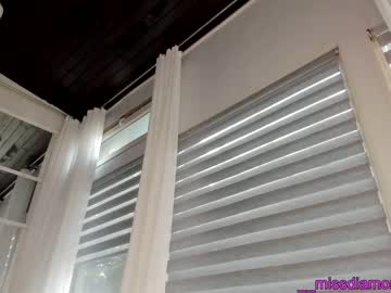 girl cam miss_diamond__ image #4366622