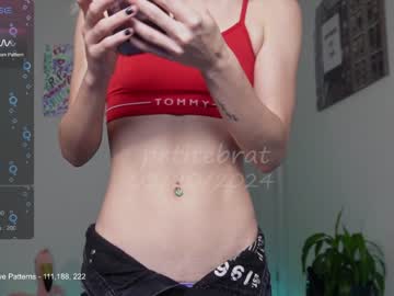 girl cam petitebrat image #4250466