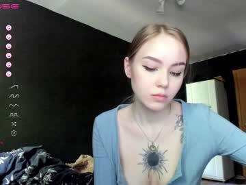 ur_sweet_lily  girl  cam