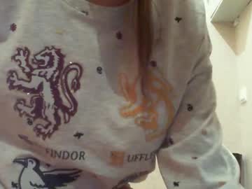 girl cam kyliesweetyy image #527796