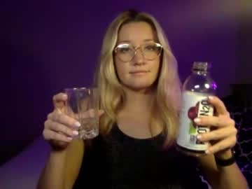 girl cam elizabeverly image #397178