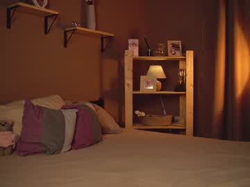 girl cam cuteelsa_ image #3808525