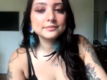girl cam nativesiren image #1486149